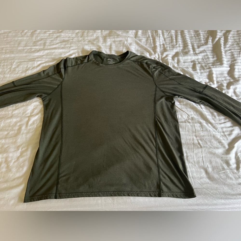 2/30 Basic Layer Swiss‎ Tech Men's Olive Green Shirt